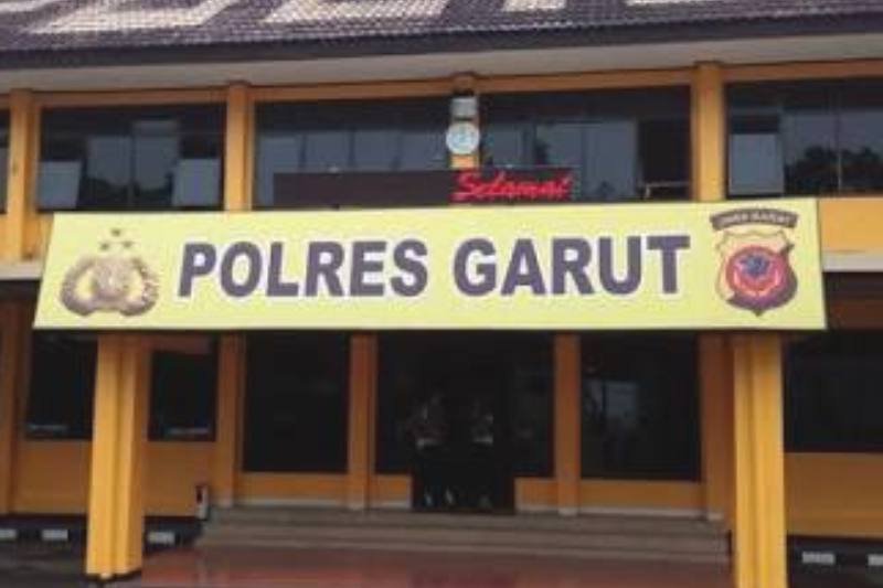 Polisi Garut sita 14 angkot tidak layak operasi