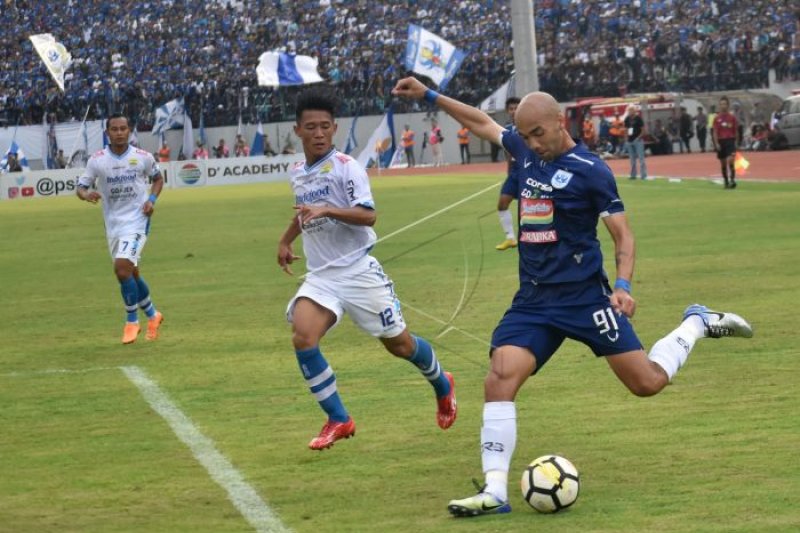 Persib dikalahkan tuan rumah PSIS Semarang