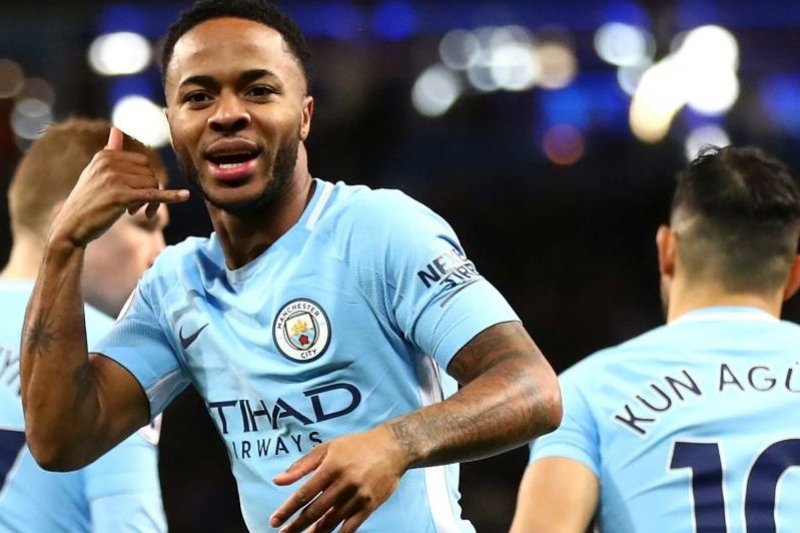 Raheem Sterling perpanjang tiga tahun di Manchester City