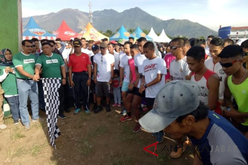 Tiga ribuan orang ikuti lomba 'colour run' di Garut