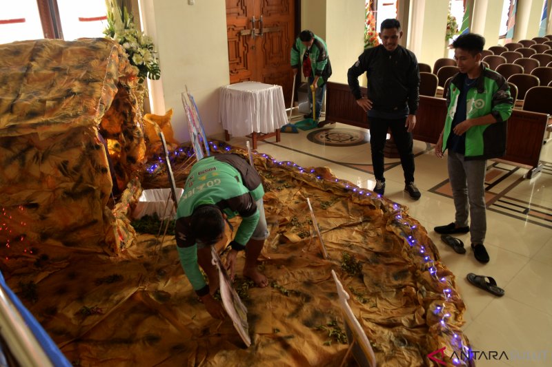 AKSI BERSIH GEREJA MITRA GOJEK