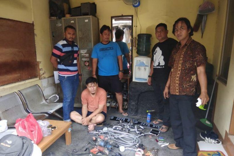 Polisi Ringkus Spesialis Pencurian Rumah Mewah Kosong Antara News