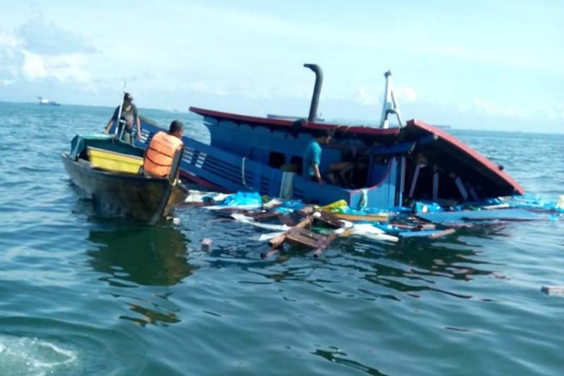 KM Makmur ditabrak tanker di OPL timur