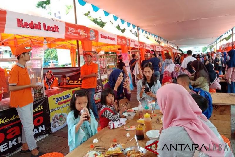 Festival bakso juara di Bandung