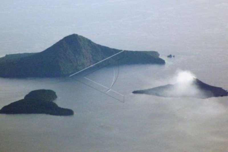 Volume menurun, aktivitas Gunung Anak Krakatau tetap dipantau