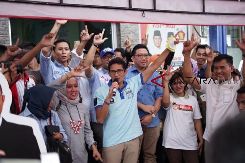 Sandiaga Uno resmikan rumah pemenangan di Cirebon