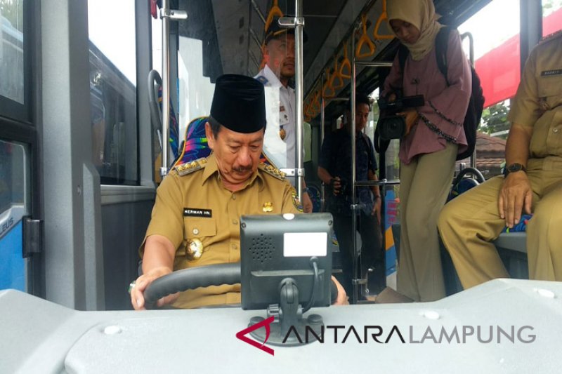 Wali Kota cek bus bantuan Kemenhub