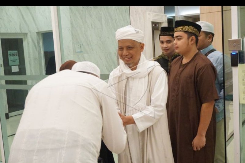 Ustad Arifin Ilham Gunakan Jet Pribadi Kembali Ke Indonesia Antara News Kalimantan Tengah Berita Terkini Kalimantan Tengah