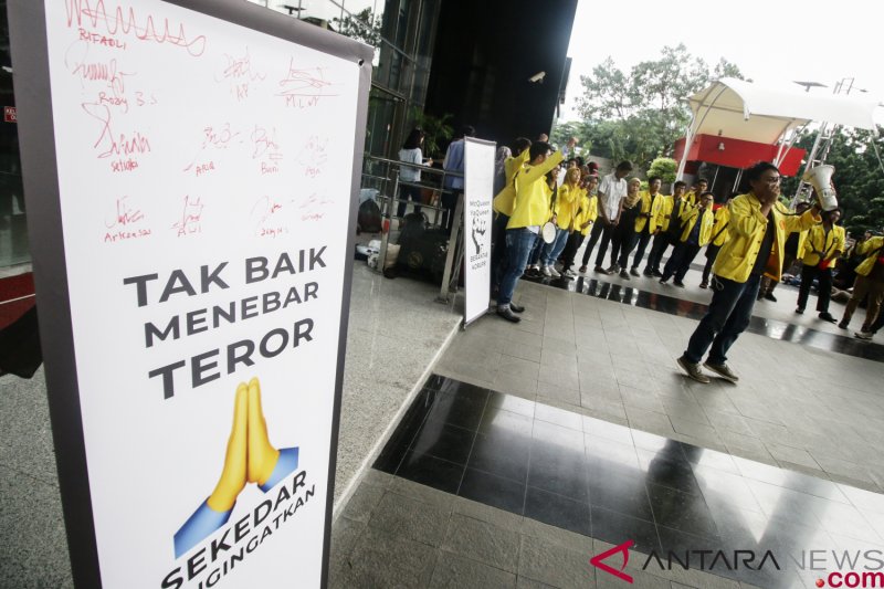 Aksi tuntaskan kasus teror KPK 