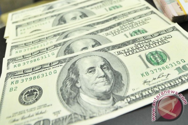 Dolar As Jatuh Setelah Fed Pertahankan Suku Bunga Antara News Jambi<script async src=