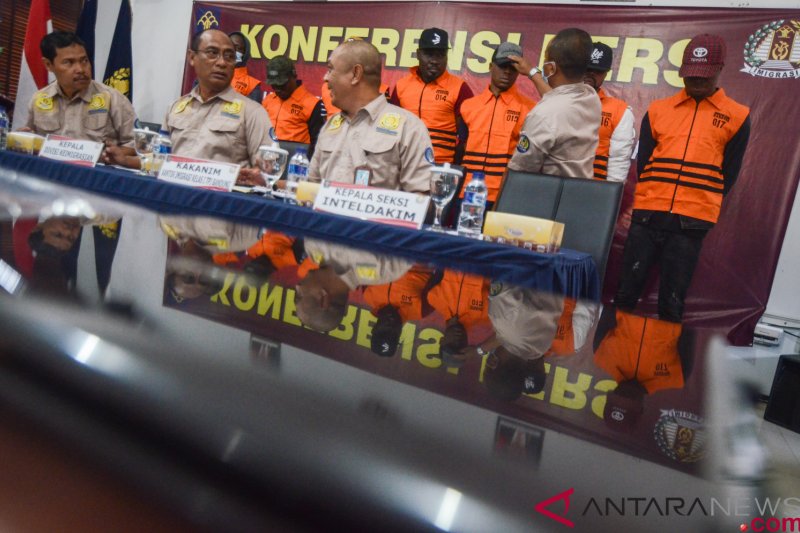 Kantor imigrasi Bandung deportasi 67 WNA pada 2018