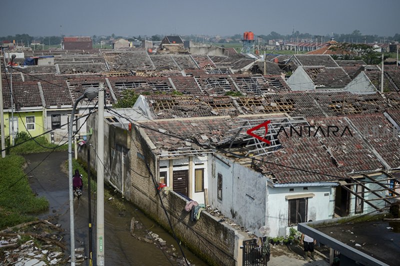 Enam desa terdampak puting beliung di Kabupaten Bandung