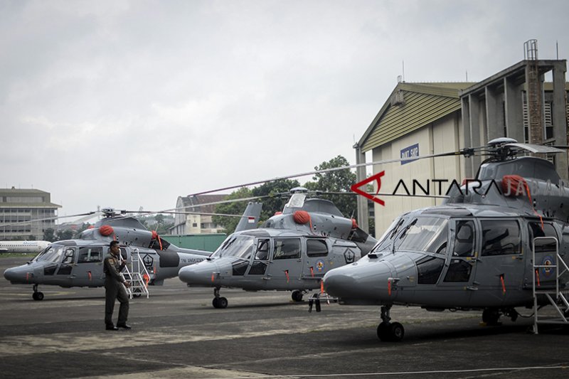 PTDI  serahkan heli AKS dan CN235-220 kepada Kemenhan