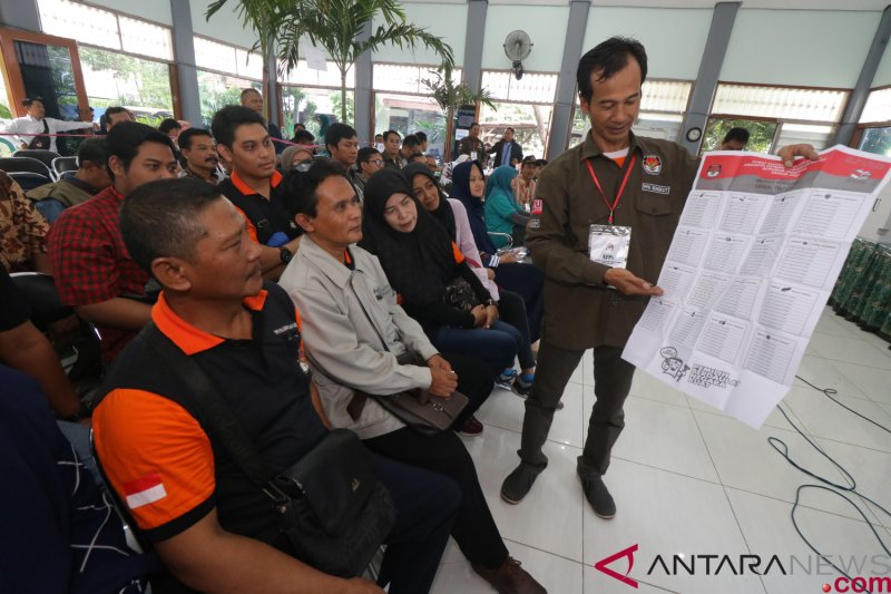 Delapan parpol penuhi ambang batas parlemen, PDIP suara terbanyak