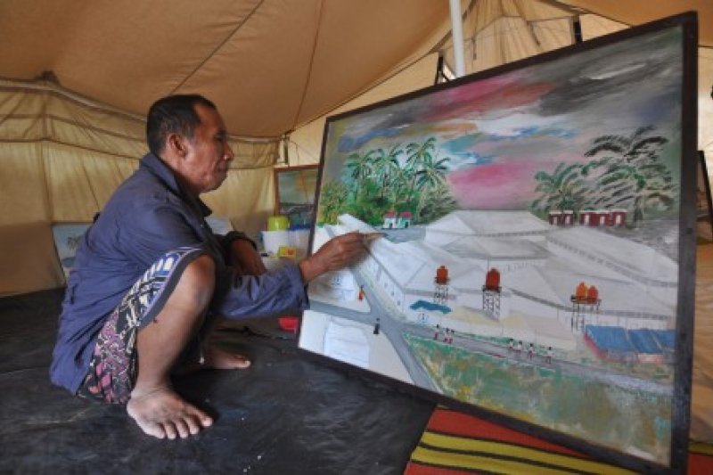 Melukis di tenda pengungsian