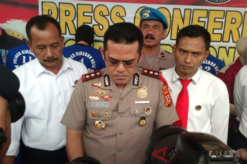 Polisi tetapkan pejabat DPUPR Kota Cirebon tersangka korupsi