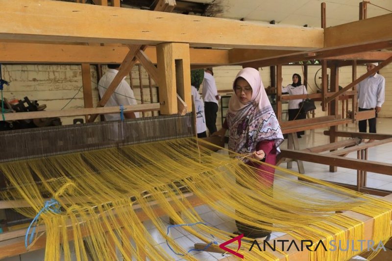 Dekranasda Kendari komitmen kembangkan kerajinan  lokal  