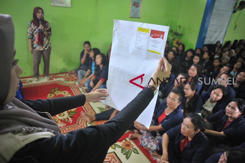KPU  mensosialisasikan Pemilu pada penghuni Lapas Wanita Palembang