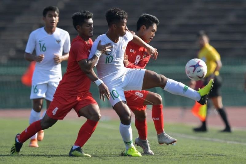 Pemain timnas U-22 akui sulit adaptasi kondisi lapangan