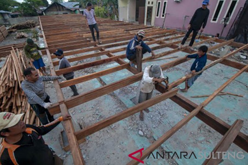 Rekonstruksi bangunan sekolah tahan gempa