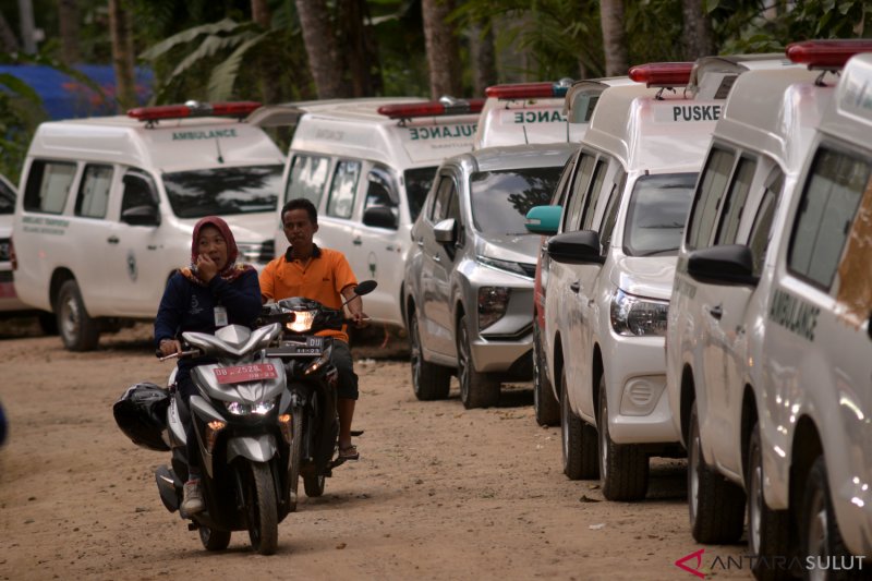 BANTUAN AMBULANS UNTUK EVAKUASI KORBAN TAMBANG AMBRUK