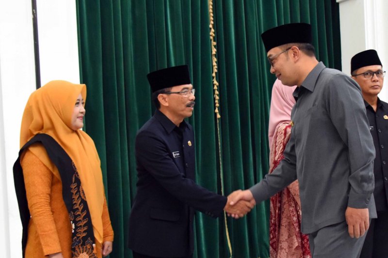 Ridwan Kamil lantik 14 pejabat hasil lelang jabatan