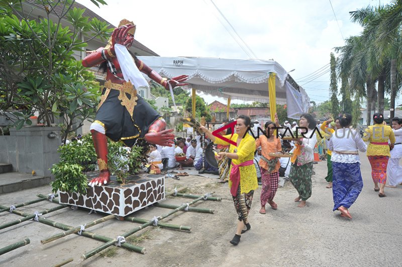Jelang perayaan Nyepi di Palembang