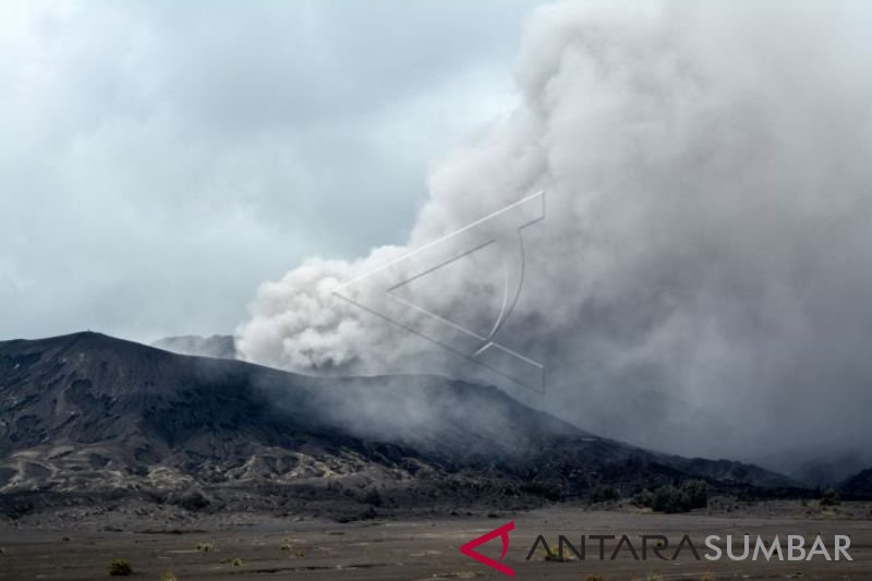 ERUPSI GUNUNG BROMO