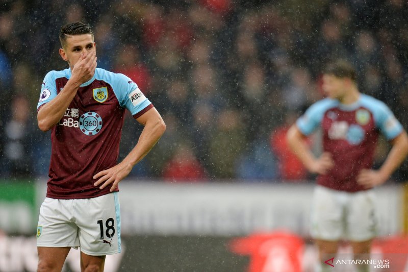 Klub Burnley terancam rugi Rp1 triliun jika Liga Premier tak rampung