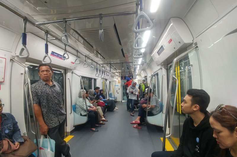 MRT Jakarta Siap Beroperasi Layani Umum - ANTARA News