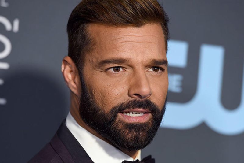 Skandal Ricky Martin hingga Musk vs Twitter, kemarin