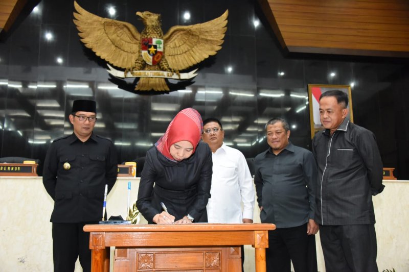 Jabar resmi miliki tiga perda baru