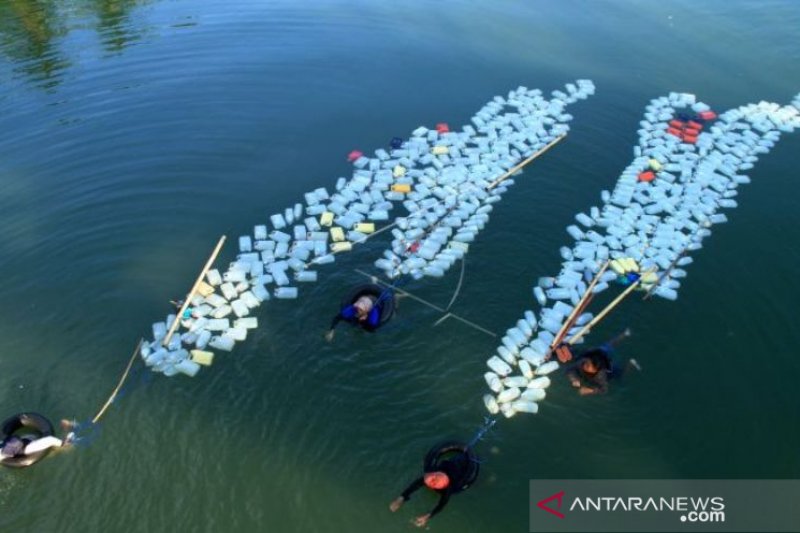 PENJUAL AIR BERSIH