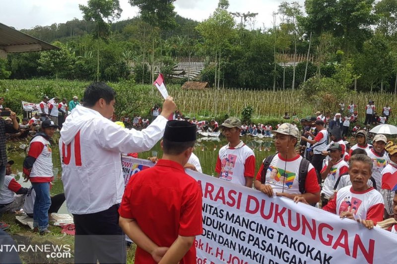 1.000 warga dan komunitas Cianjur deklarasi dukung Jokowi-Ma'ruf