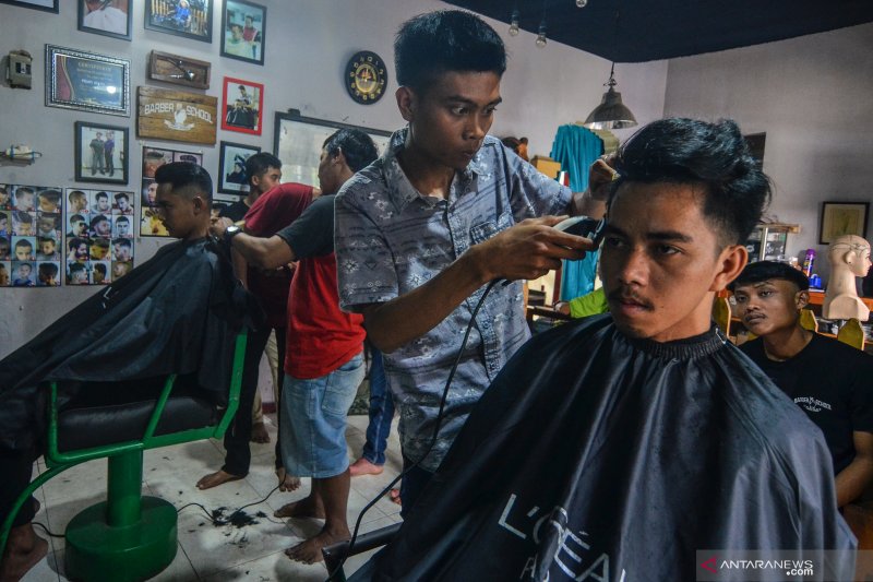 Sekolah Seniman Pangkas Rambut