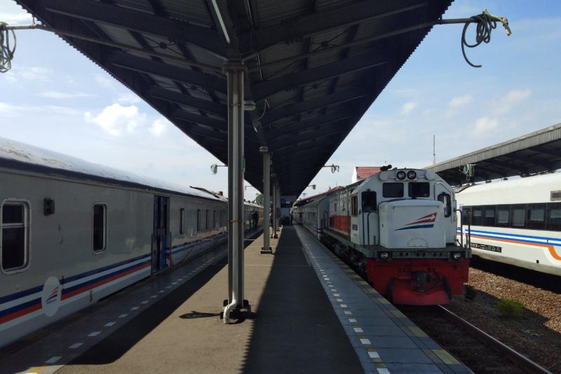 KAI Cirebon jalankan kereta tambahan di hari libur 3 dan 7 April