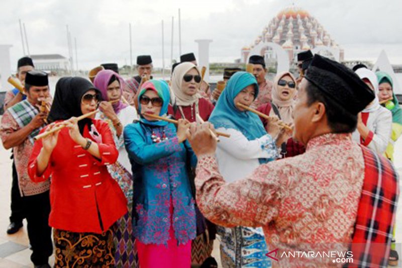 Parade pencanangan Hari Kebudayaan kota Makassar
