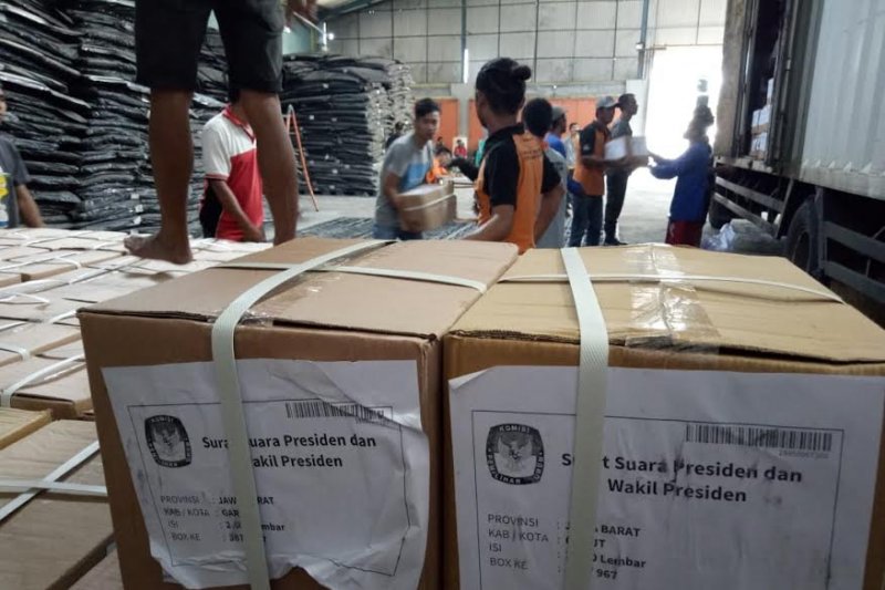 KPU Garut prioritaskan distribusi logistik Pemilu ke daerah terjauh