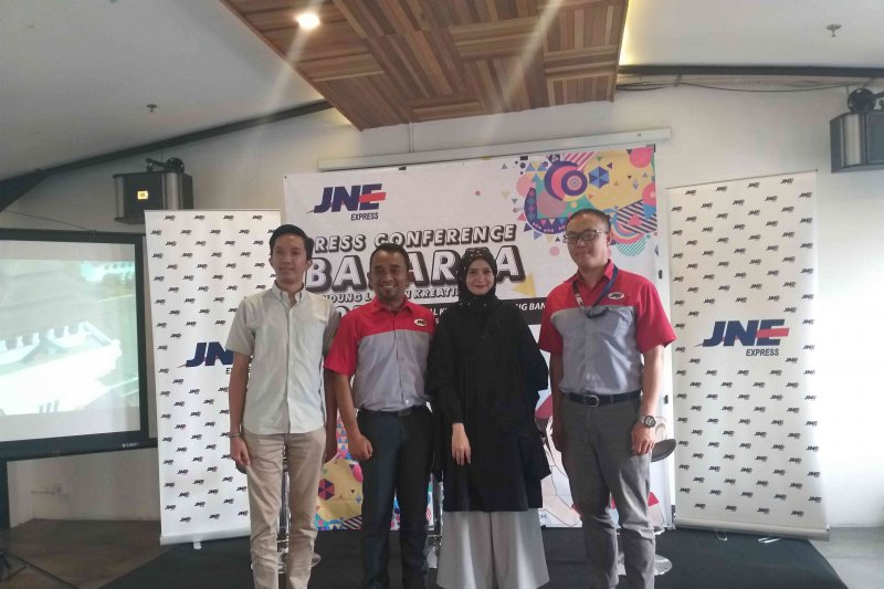 JNE beri pelatihan kepada 1.500 UKM di Bandung