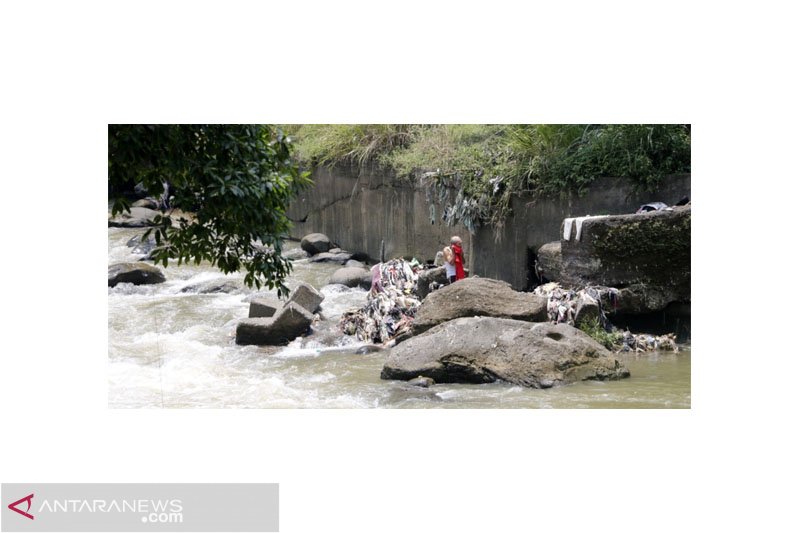 Hampir lima ribu rumah di Bogor buang tinja ke Sungai Ciliwung