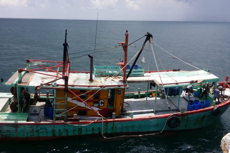 KKP tangkap dua kapal ikan berbendera Malaysia