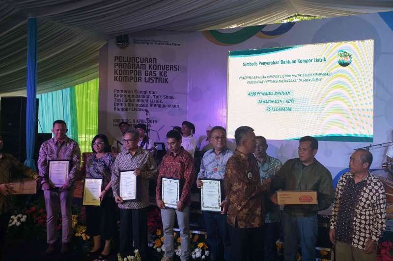 Cikarang Listrindo dukung Program Konversi Kompor Gas ke Listrik