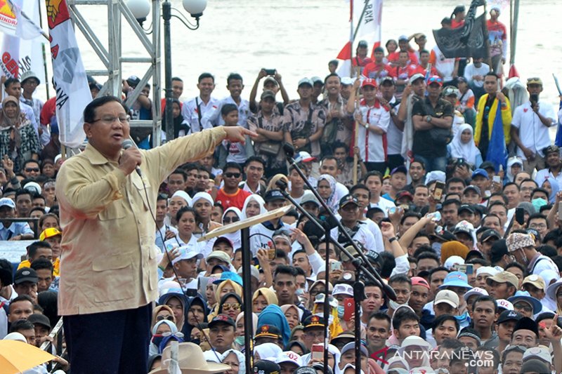 Prabowo sampaikan orasi politik pada kampanye akbar di Palembang