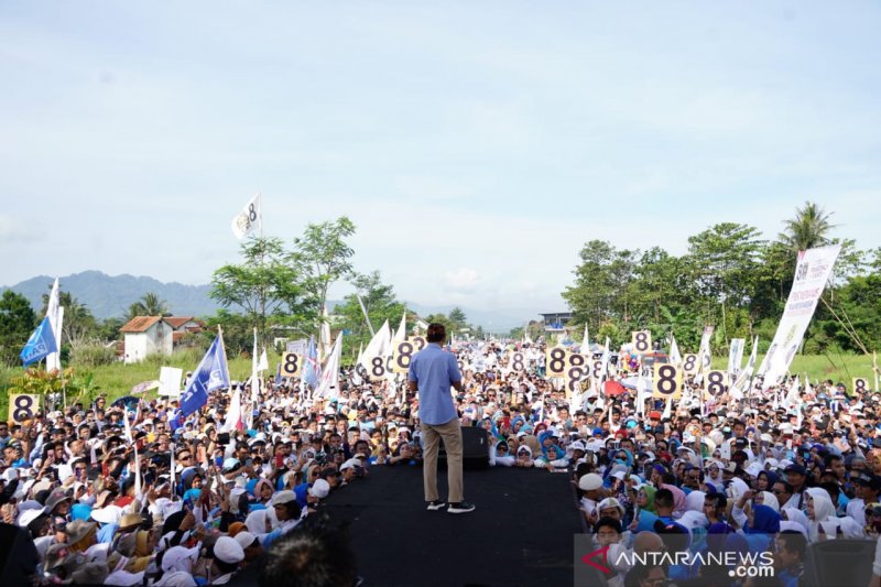 Sandiaga janji selesaikan pesoalan sosial di Cianjur