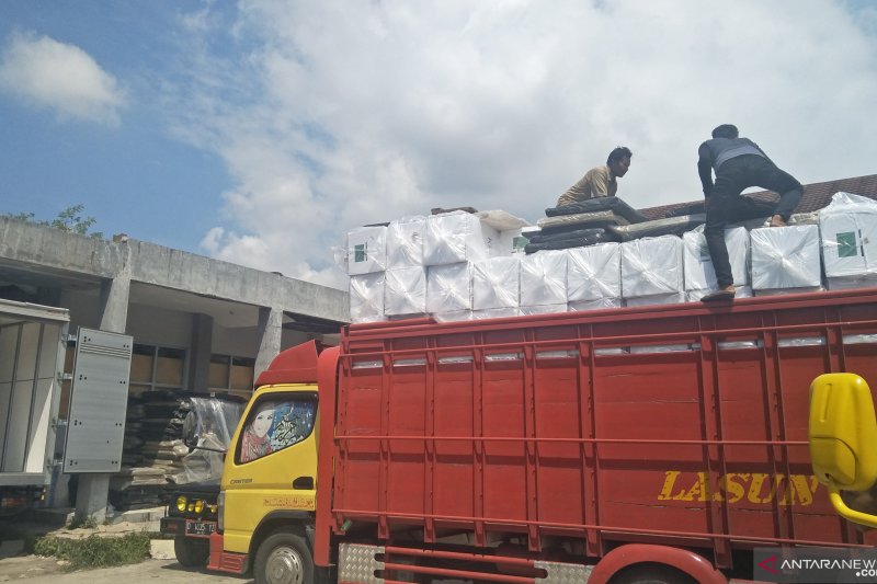 Puluhan kotak suara pemilu di Cianjur rusak akibat hujan