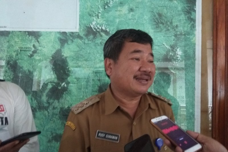 Bupati Garut berikan sanksi bagi pembuat soal USBN terkait HTI