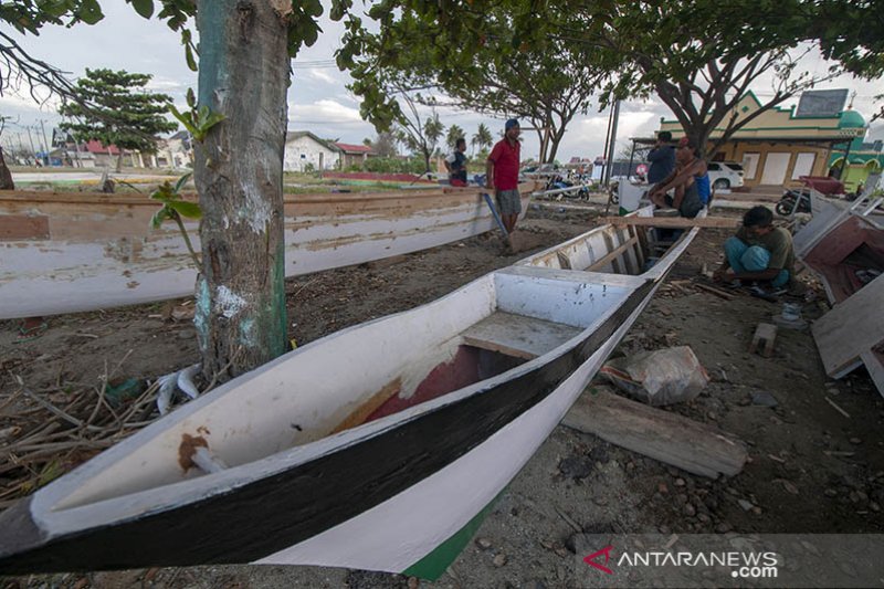 Nelayan kembalikan perahu bantuan