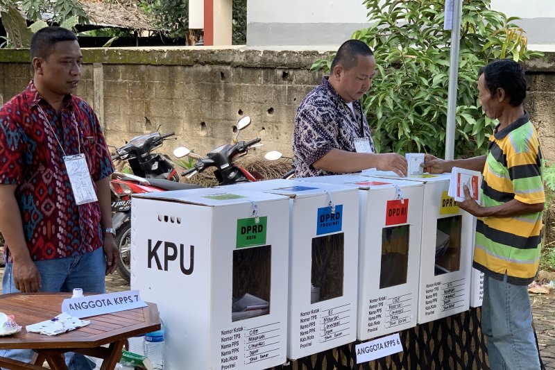 Delapan parpol penuhi ambang batas parlemen, PDIP suara terbanyak