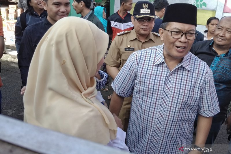 Wali Kota Bandung: jangan 'offside' tanggapi siapapun yang terpilih