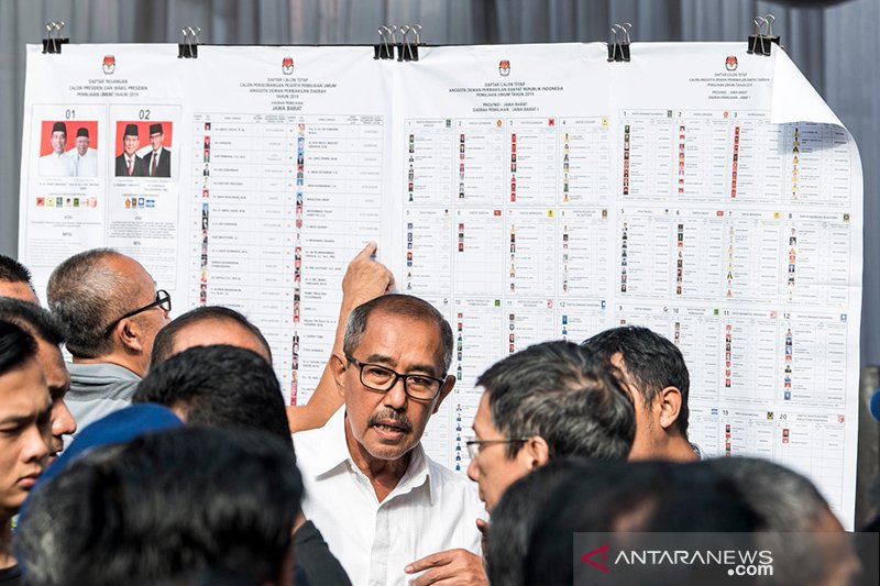 Mantan Bupati Bandung Barat Abubakar meninggal dunia